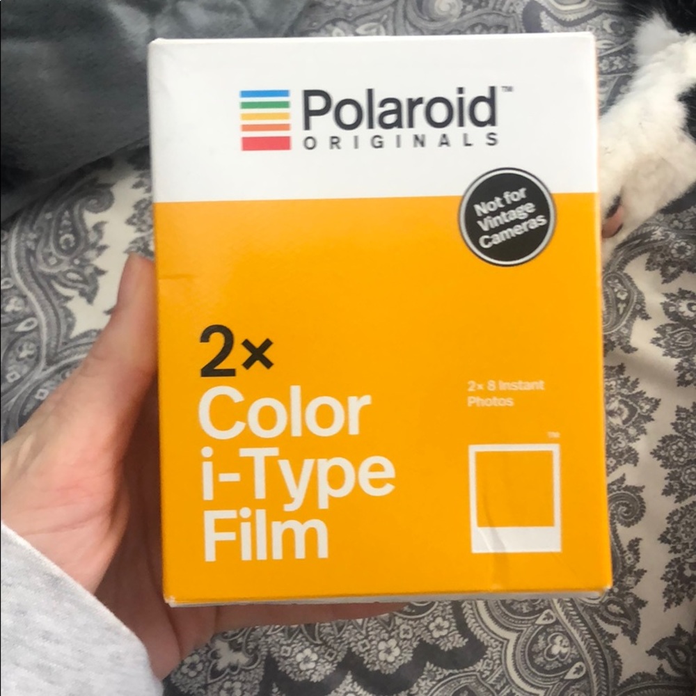 Polaroid i-type film